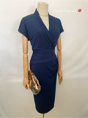 IVY + BLU SLEEVELESS V-NECK JERSEY FAUX WRAP COCKTAIL DRESS IN NAVY